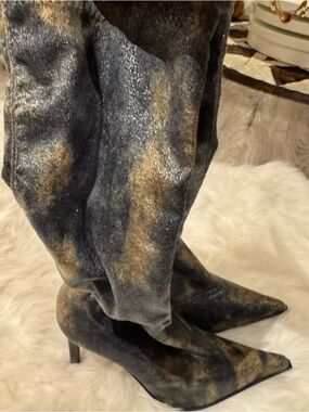 Guess Black and Brown Patterned Pointed Toe Knee-High Heeled Boots